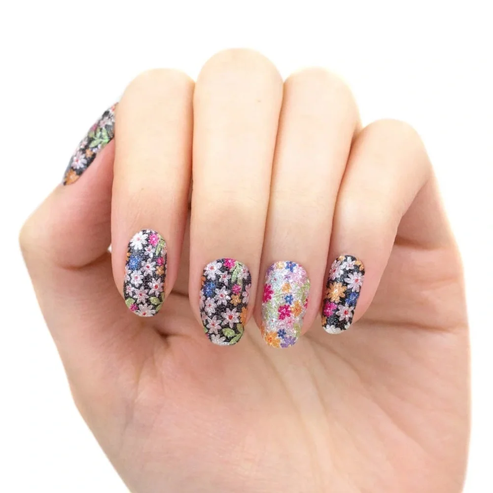 *Retired* Color Street: Daisy Me Rolling | Floral Black White Spring Pink Flower - Picture 11 of 13